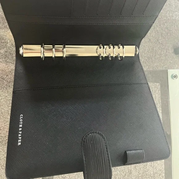 LIKE NEW! Cloth & Paper Smooth Fossil Leather Agenda (Silver rings) - A5 - Picture 2 of 5